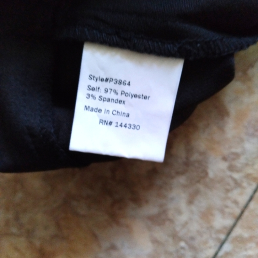 Francesca's Birdcage Label black faux skort shorts, size S - Picture 5 of 6